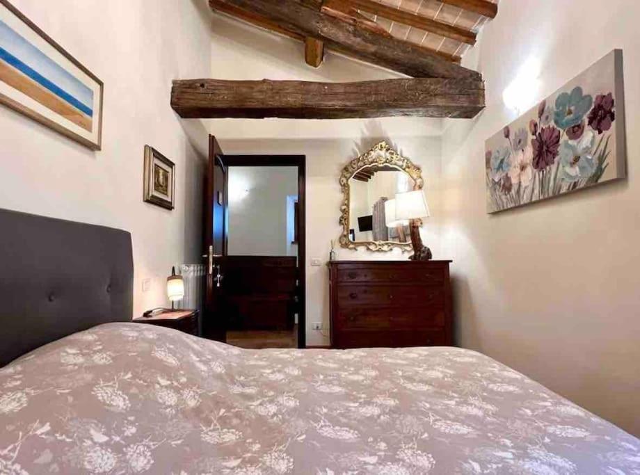 La Casina Di Nada Apartment มัสซา มาร์ตานา ภายนอก รูปภาพ
